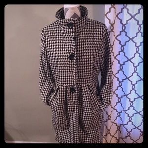 Bitten by SJP tweed large 30% wool coat..